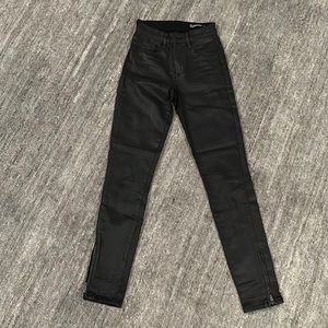 BlankNYC “The Bond” black wax skinny jeans with zippers at the ankles
